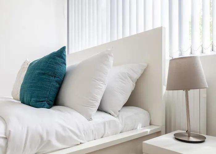 Modern And Bright 2 Bdr Flat In Clapham Common