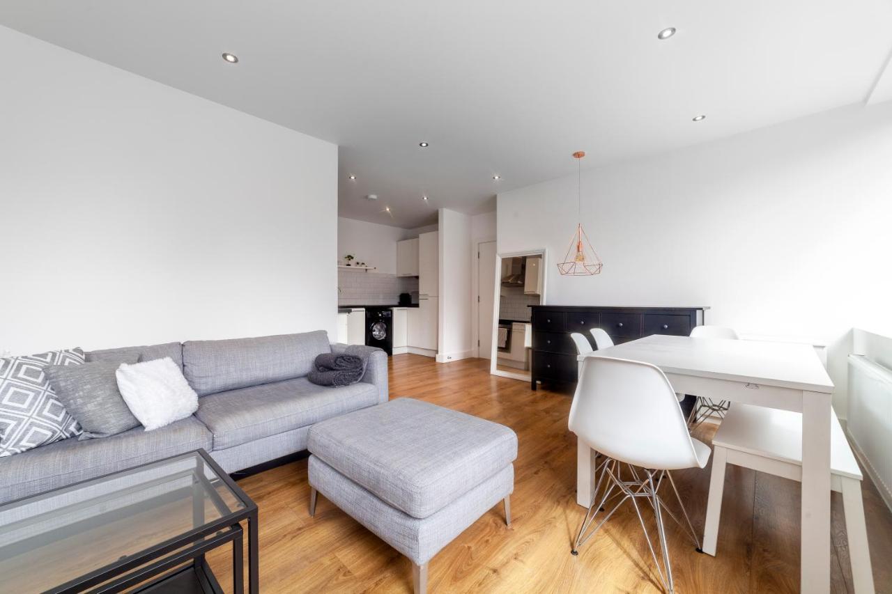 Modern And Bright 2 Bdr Flat In Clapham Common