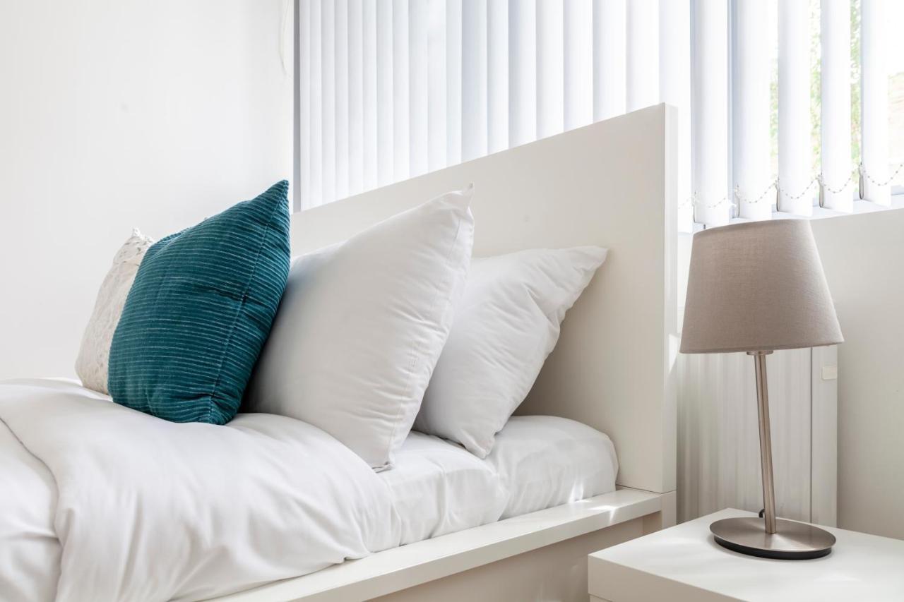 Modern And Bright 2 Bdr Flat In Clapham Common Apartment